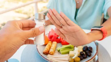 Dieta para pessoa hipertensas, alimentação saudável para controlar a pressão alta, mais.